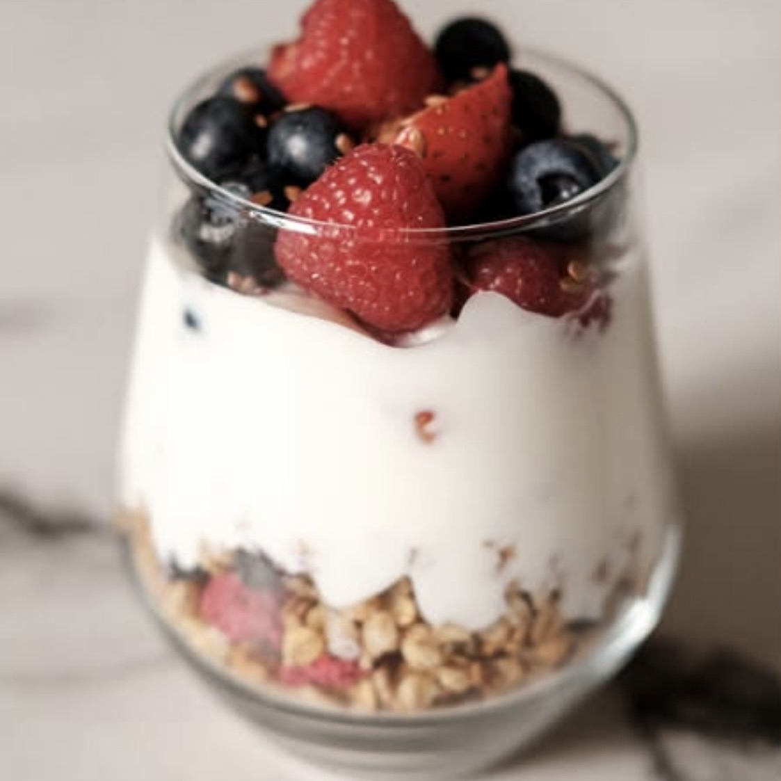 Joghurt mit Beeren